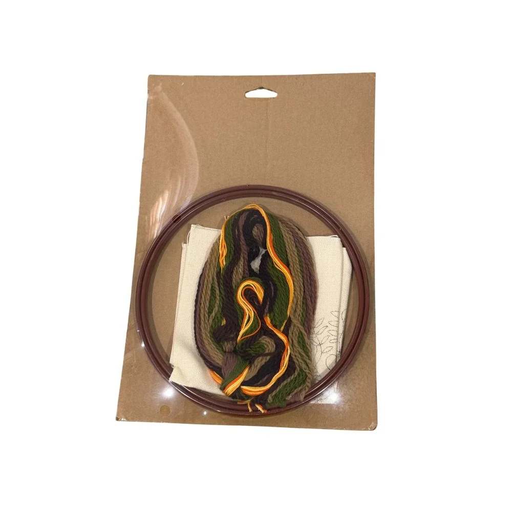 Vintage WonderArt 7 inch Hoop Stitchery Kit Mushrooms 5902 Needlecraft New